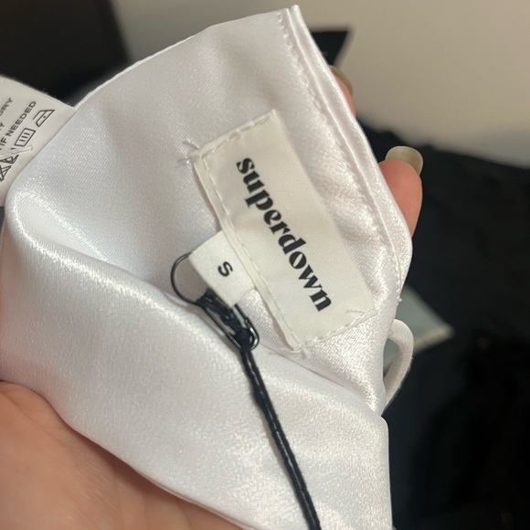 Superdown white gene satin top - Picture 9 of 9